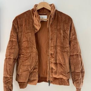 Lou & Grey Velvet Puffer Jacket rust color